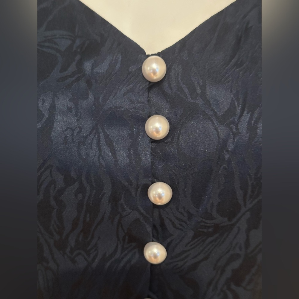 SILK STUDIO Vintage Satin Navy Shoulder pads 100% Silk Pearl Buttons Dress Sz 4 - Picture 6 of 16
